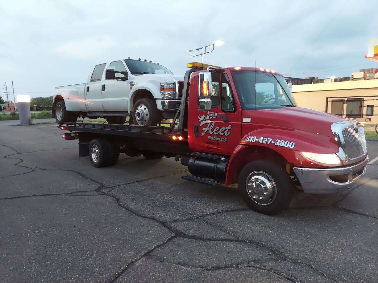 Suburban Fleet Wrecker 2 (6)
